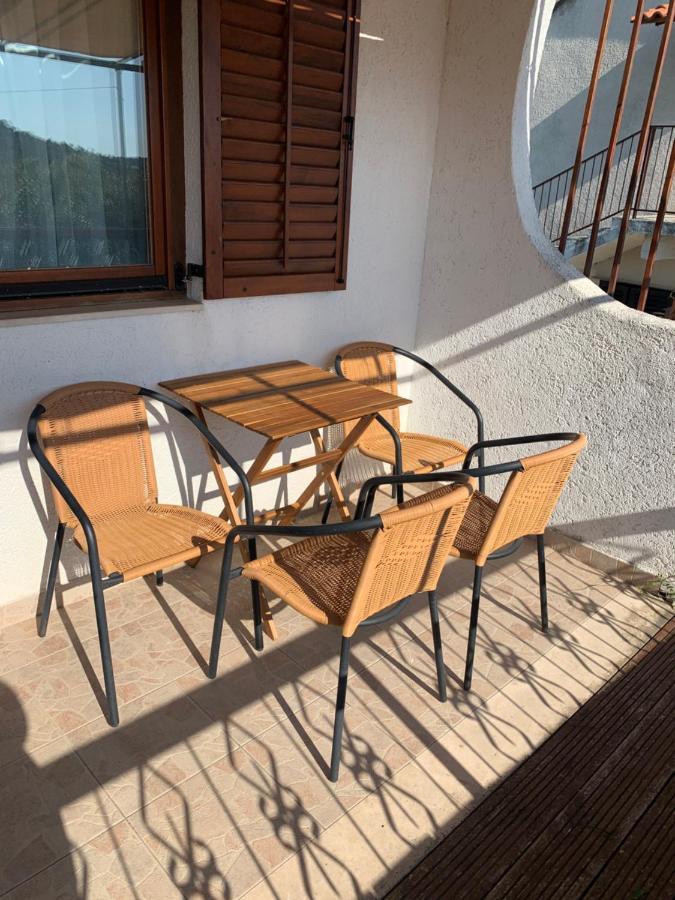 One Bedroom Apartment With Terrace And Seaview - B Sevid Extérieur photo
